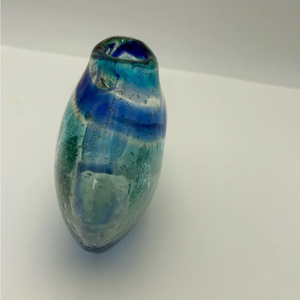 Vintage Blue and Clear Swirl  Glass Donut Vase - Picture 9 of 16